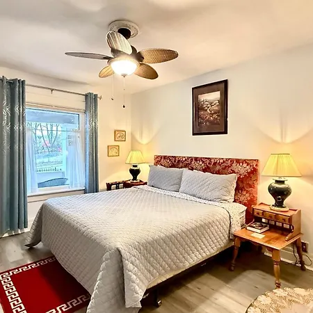 Adorable 2-Bedroom Unit With Jacuzzi Beside Falls Niagara Falls Exterior photo